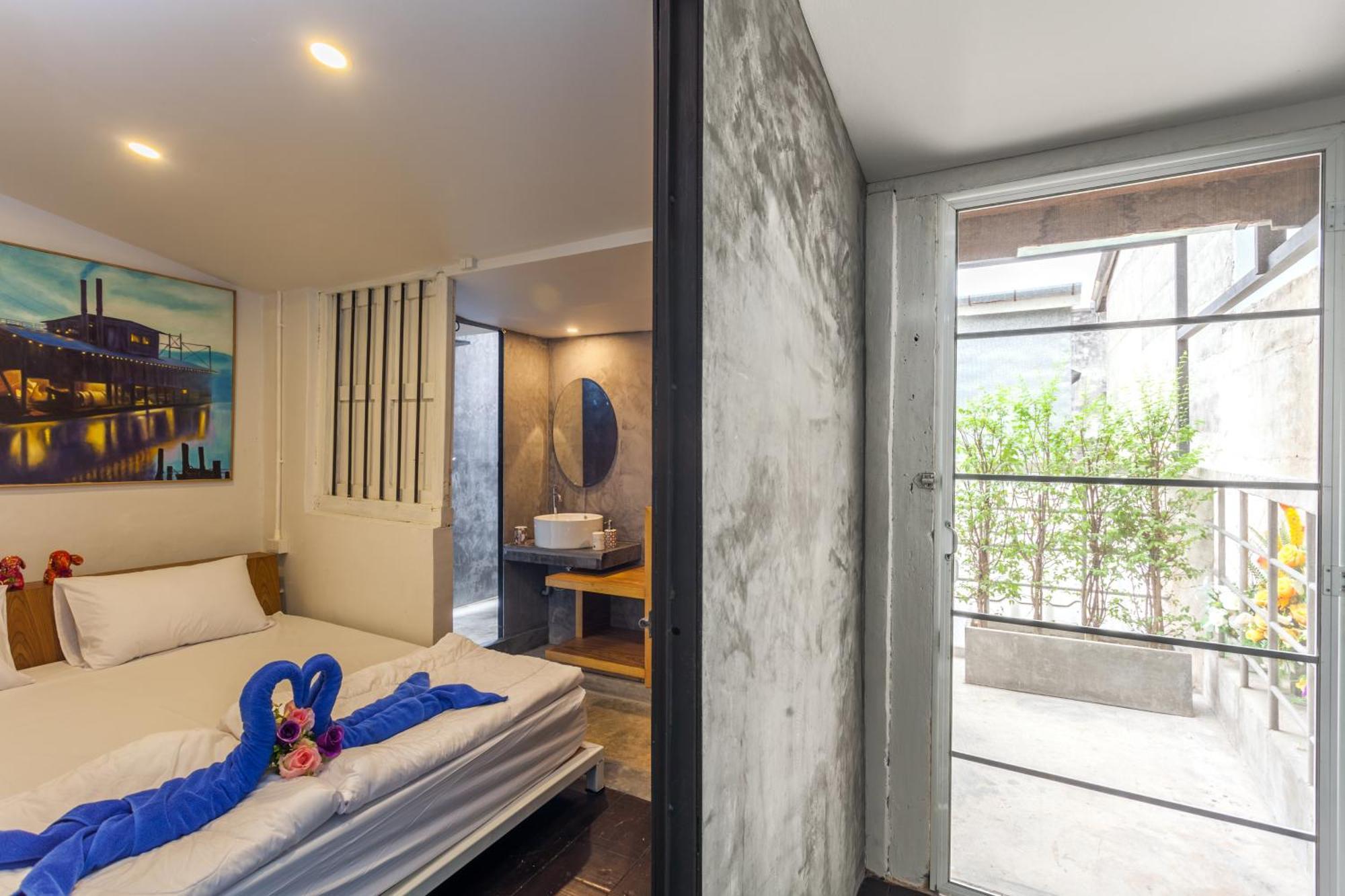 Feel Good Hostel Phuket Εξωτερικό φωτογραφία